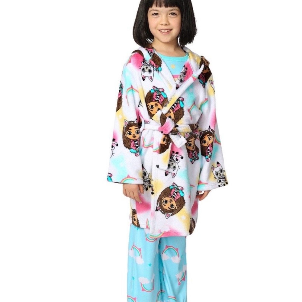 Gabbys Dollhouse Graphic 2-Piece Pajama Set with Hooded Robe - Picture 2 of 2